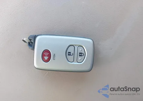 2015 Toyota Land Cruiser V8 from USA, damaged, VIN JTMHY7AJ4F4033001